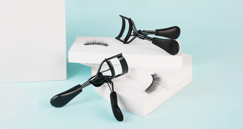 EYELASH<br/> CURLER